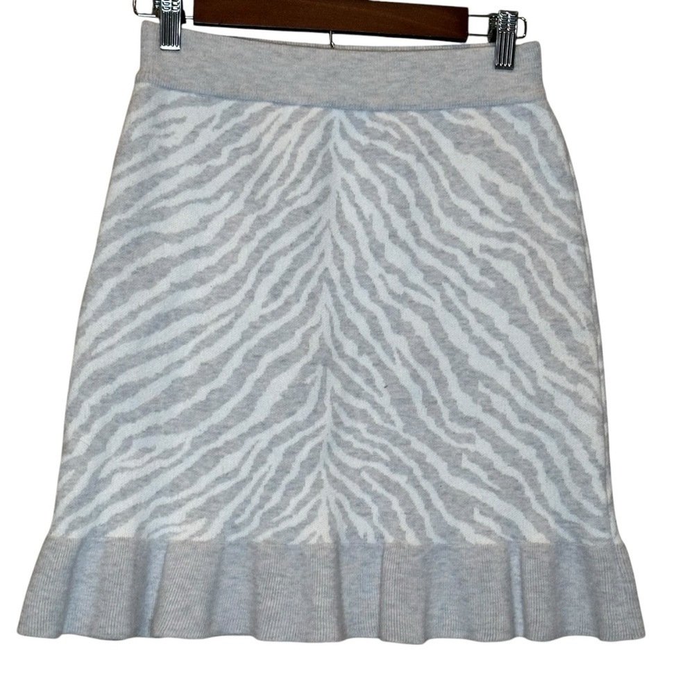 Dolan Womens Skirt XS Sweater Knit Animal Print Zebra Ruffle Hem Grey Wool